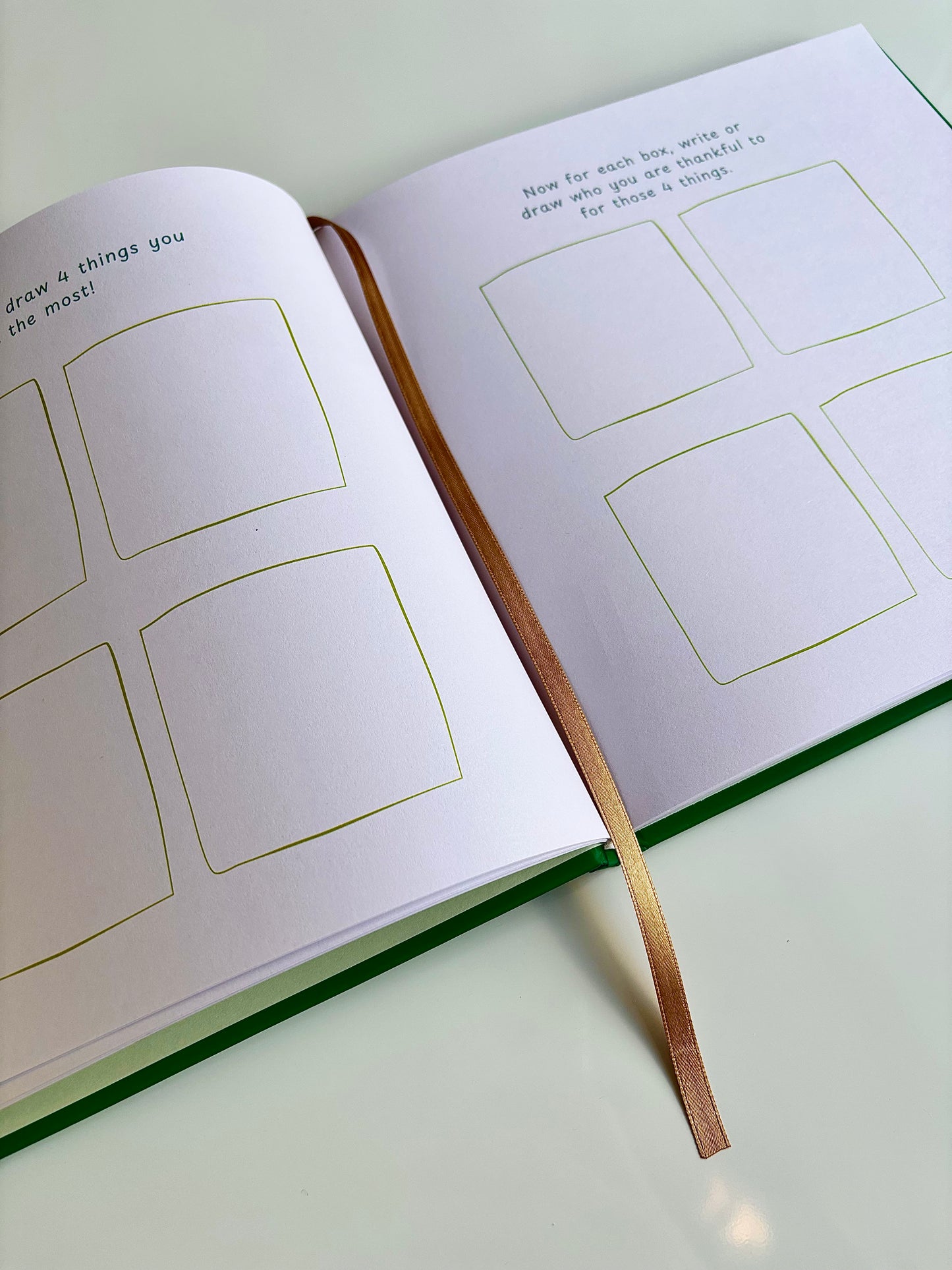 Minis Manifest Magic - Manifestation Journal GREEN